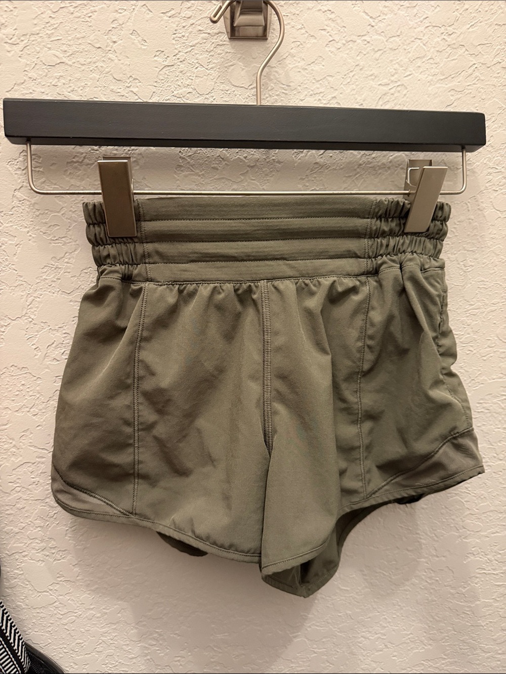 lululemon athletica Olive Green Hotty hot 2.5 Athletic Shorts